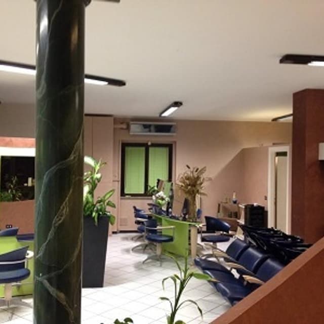 Acconciature Donatella Uomo/Donna - Immagine 2