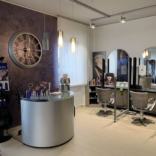 Acconciature Equipe 3 - Immagine 1