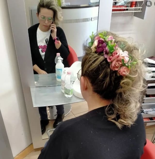 Acconciature Gianmarco Azzurra - Immagine 2