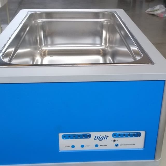 Acme - Apparecchi Elettromedicali - Immagine 1