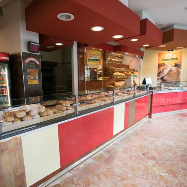 A.D. 75   Bar and Bakery - Immagine 1