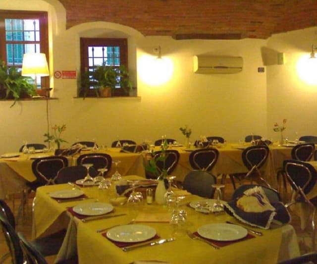 Albergo Il Portico Ristorante Pizzeria - Immagine 1