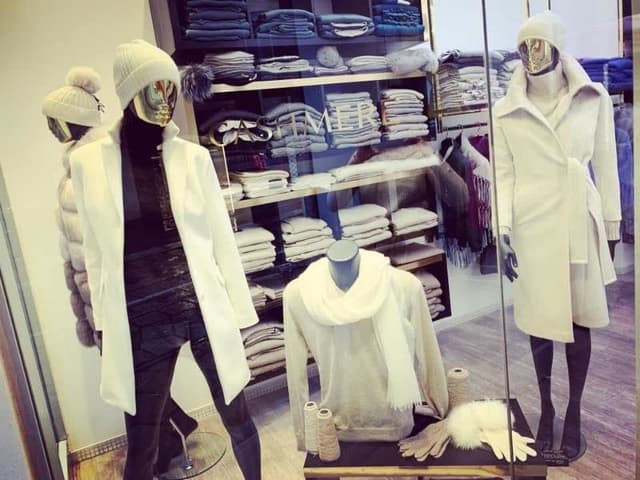 Alice M. Cashmere - Immagine 1