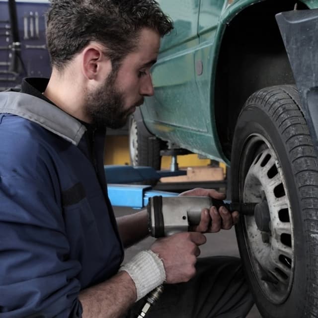 Autofficina Vincenzo Amato - Immagine 1