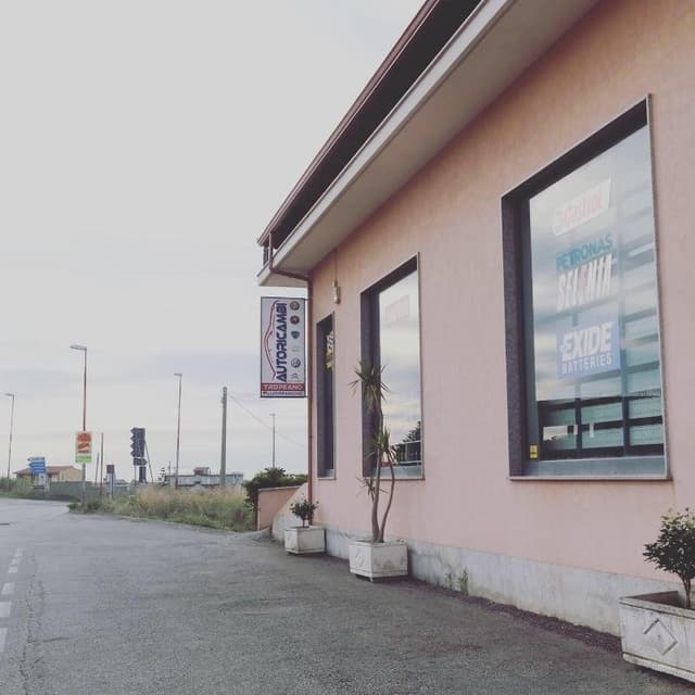 AutoRicambi Tropeano - Immagine 2