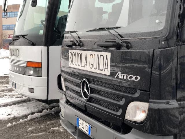 Autoscuola 2000 - Immagine 2