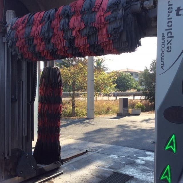 Bennati Giordano Autolavaggio - Immagine 2