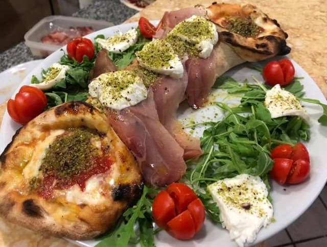 Betta Ristorante Pizzeria - Immagine 1