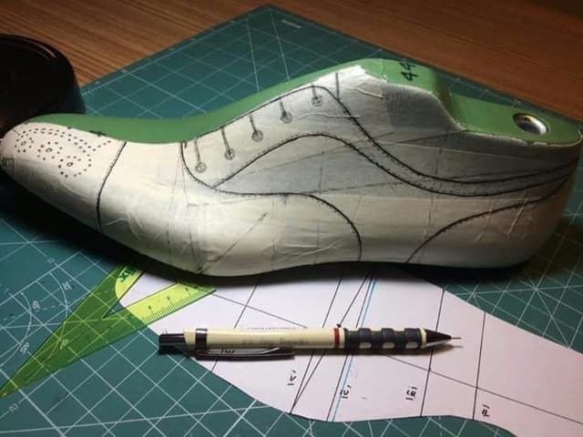 Calzolaio L'Artigianalita' di Cataldi - Immagine 1