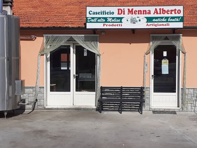 Caseificio Di Menna Alberto - Immagine 1