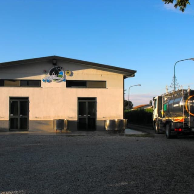 Caseificio Domenico Romagnuolo - Immagine 1