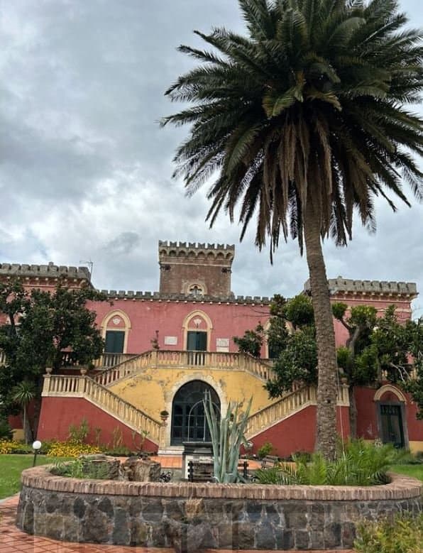 Castello Romeo - Immagine 1