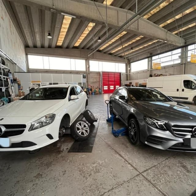 Centro Revisioni Tachis - Immagine 2