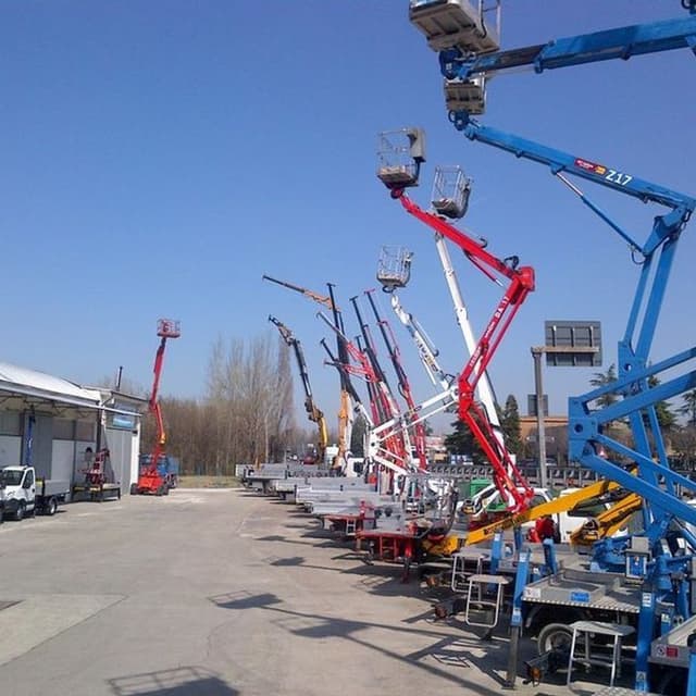 Emilia Gru s.r.l. - Immagine 1