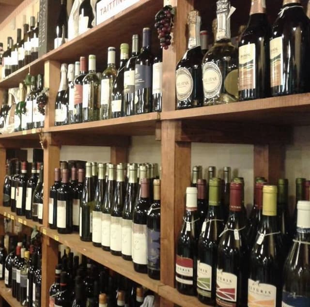 Enogastronomia La Loggia - Immagine 1