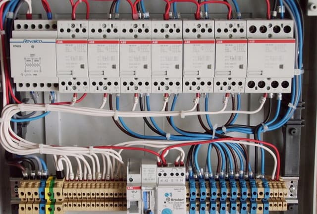 Fox Impianti Elettrici - Immagine 2