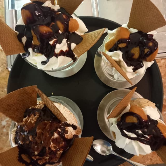 Gelateria Artigianale Glacia - Immagine 1