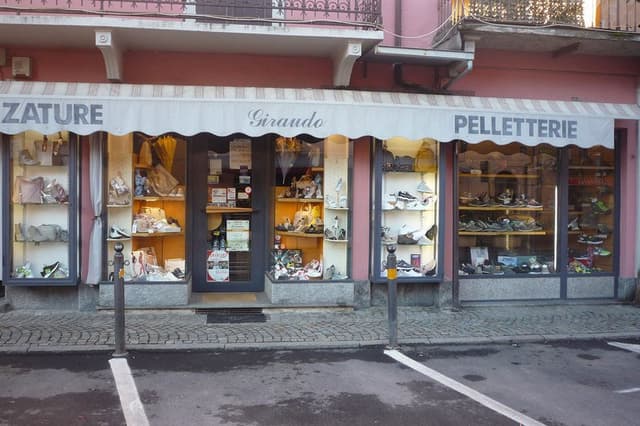 Giraudo Calzature Pelletterie - Immagine 1