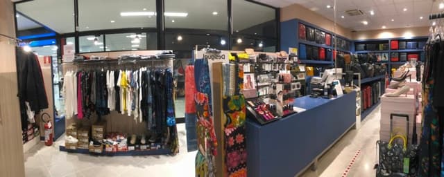 Glamour Profumeria Pelletteria - Immagine 1