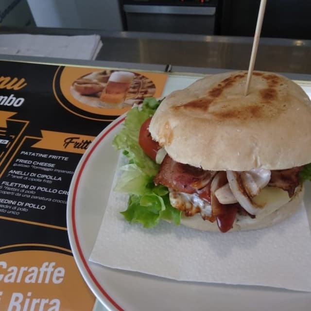 Jumbo Pub Burger and Grill - Immagine 2