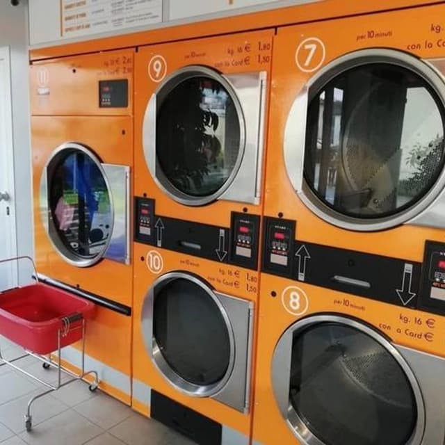 Lavanderia Goccia Marina - Immagine 2