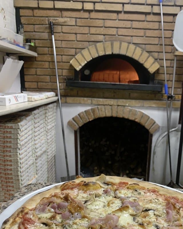 Pizzeria Speedy Pizza - Immagine 1