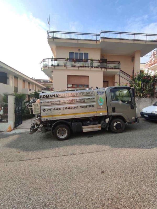 Romana Pozzi  Autospurghi - Immagine 2