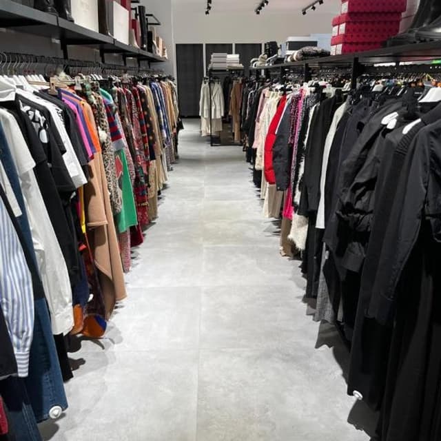 Vittò Group Luxury Outlet - Immagine 2