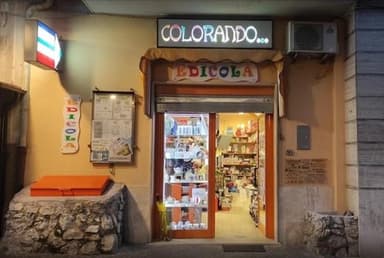 Edicola Colorando... di Valentina Ciani