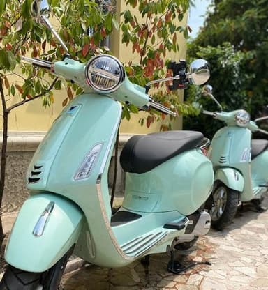Noleggio Vespa Desenzano - Scooter Rental Best Price