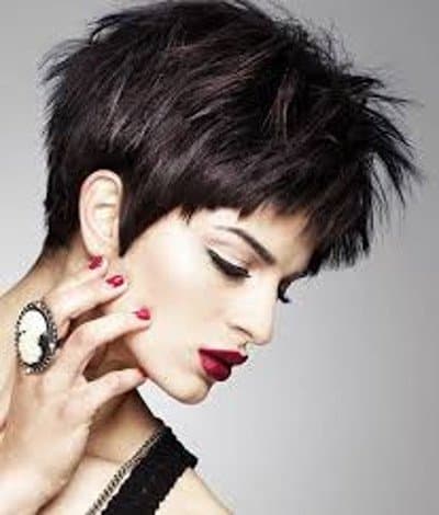 Acconciature Mariangela Parrucchiera Unisex - Immagine 2