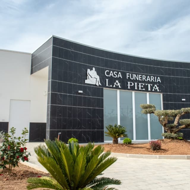 Agenzia Funebre La Pieta' - Immagine 2