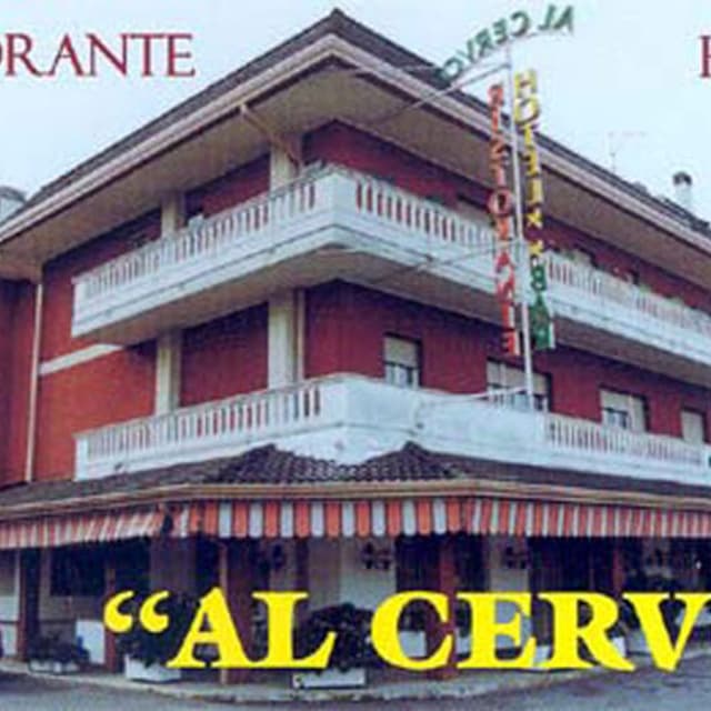 Albergo Ristorante Al Cervo - Immagine 1