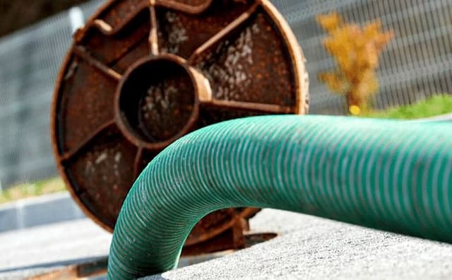 Alfa Servizi | Scavi Fognature - Autospurgo - Spurgo Pozzi - Immagine 1