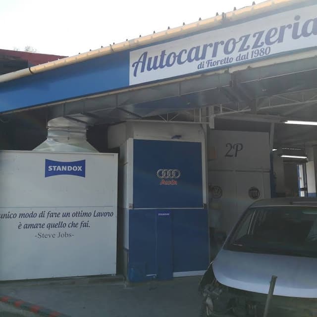 Autocarrozzeria 2p - Immagine 1