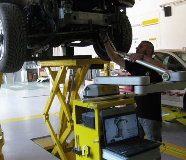 Autofficina Carrozzeria Bortolotti S.r.l.s. - Immagine 1