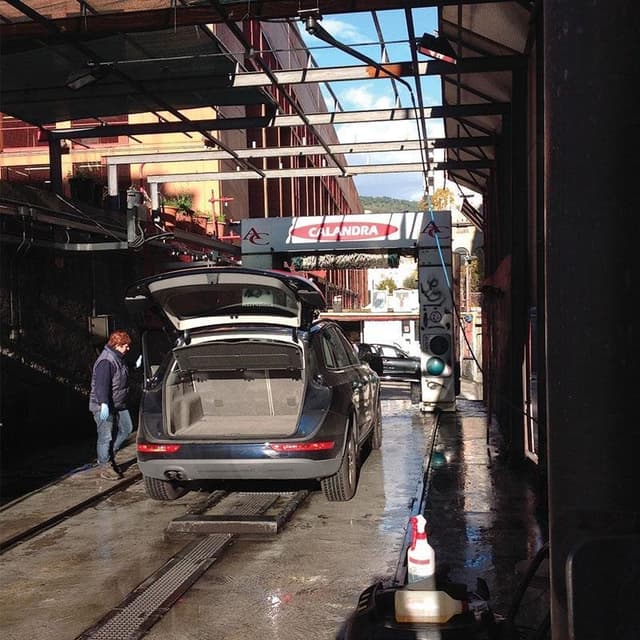 Autonoleggio Autolavaggio Calandra - Immagine 1