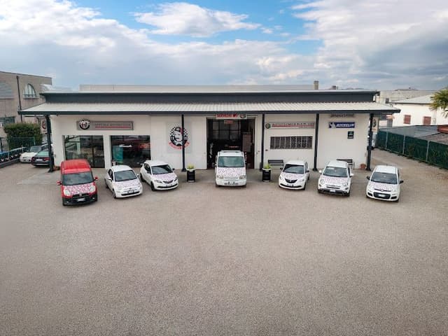 Autotecnica Mzm 2000 S.n.c. - Officina Autorizzata Alfa Romeo - Immagine 1