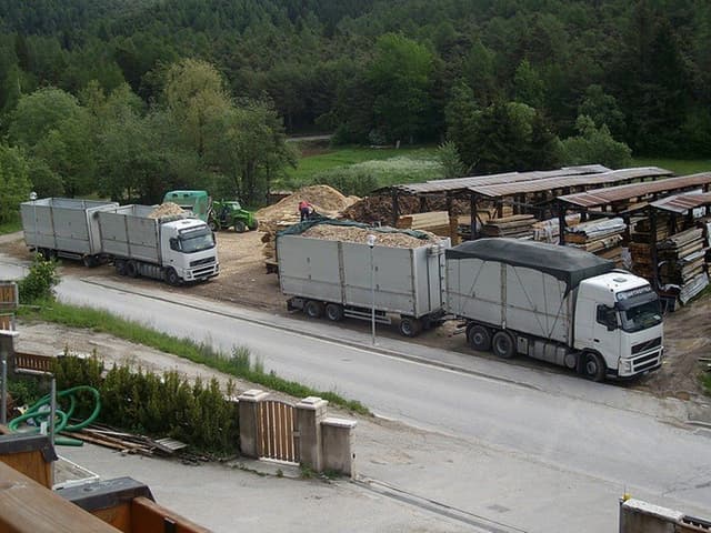 Autotrasporti Cologna-Calovi 2 C Legno - Immagine 1