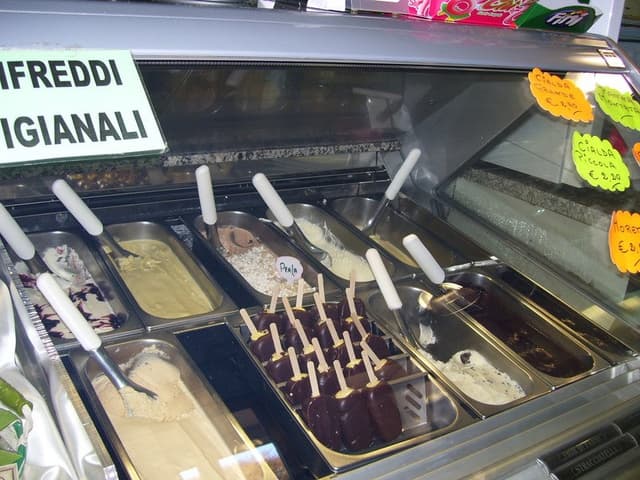 Bar Gelateria Albergo Lo Scozzese - Immagine 2