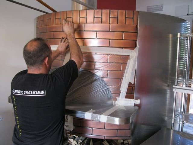 Butti Massimo - Servizio Spazzacamino - Immagine 1