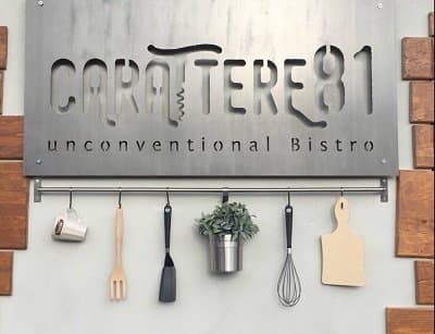 Carattere 81 Unconventional Bistro' - Immagine 1