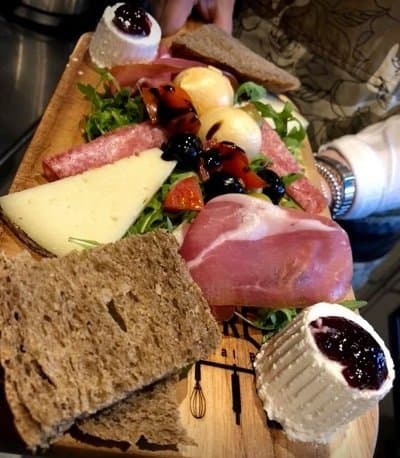 Carattere 81 Unconventional Bistro' - Immagine 2