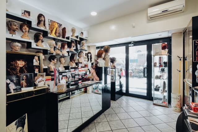 Caterina Extension e Parrucche - Immagine 1