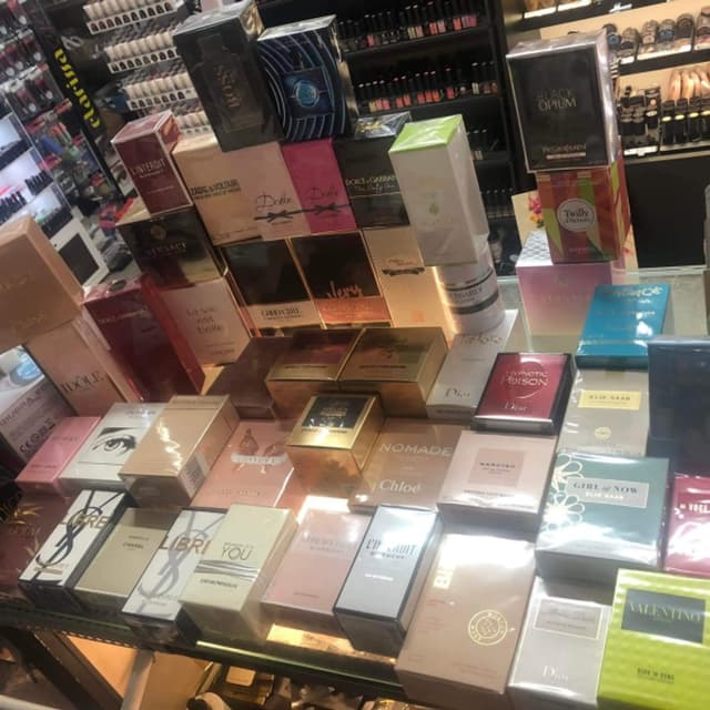 Cdr - Forniture per Parrucchieri Prodotti Professionali per Centri Estetici - Immagine 2