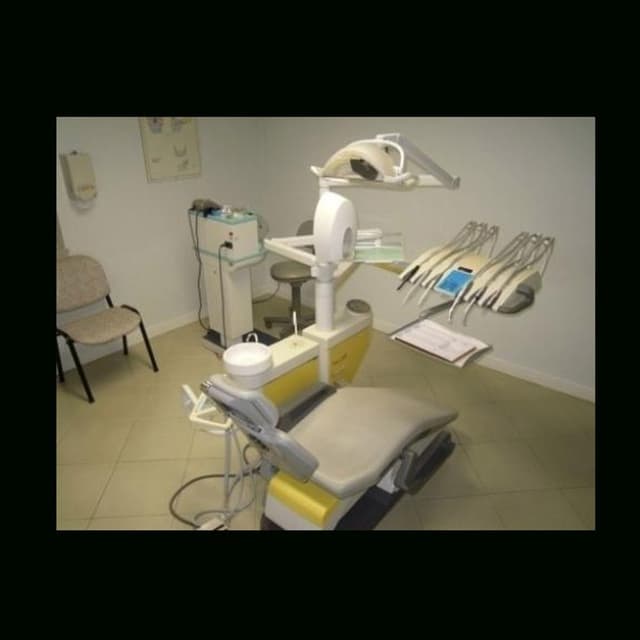 Centro Medico Odontoiatrico di Enia Dr. Lorenzo - Immagine 1