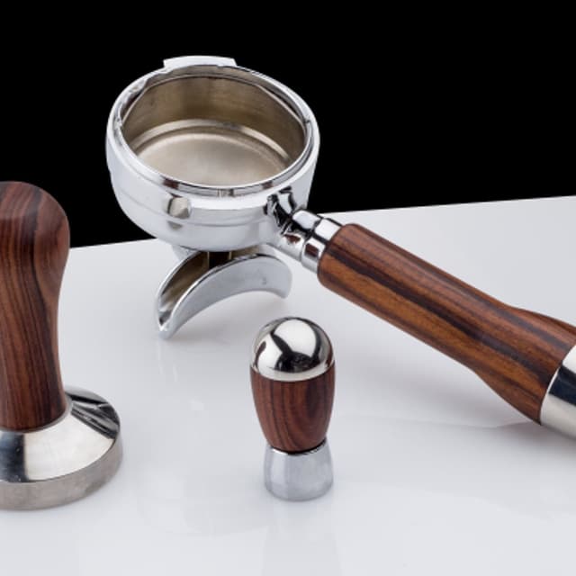 Ceschinelli Maurizio Lavorazione Legni Pregiati - Immagine 2