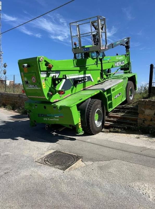 Edilnoleggi Srl - Espurghi e Noleggio Piattaforme Aeree - Immagine 2