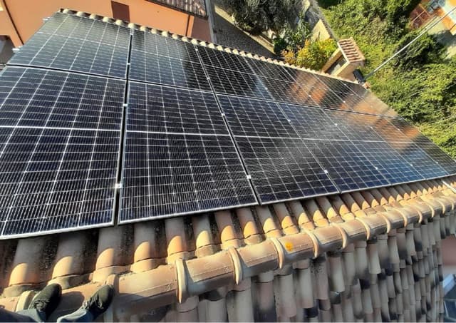 Elettrica Ferretti - Impianti Fotovoltaici - Immagine 2