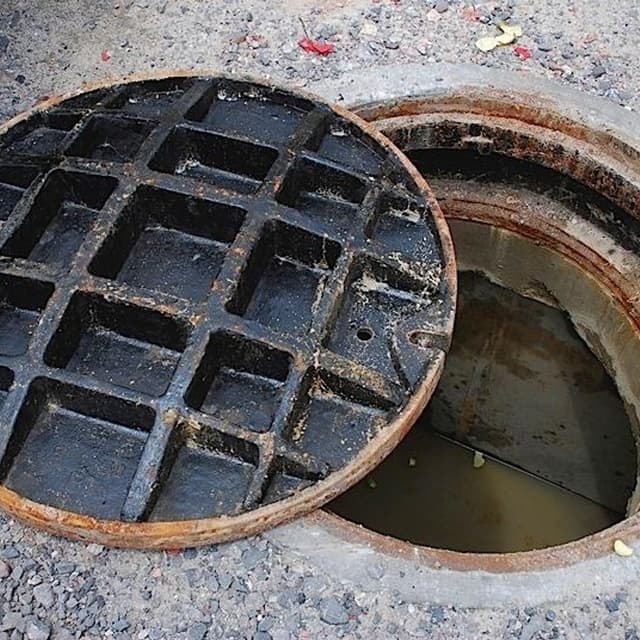 Giannarelli Luciano di Federigo Gianluca e Franco Snc - Spurgo Pozzi Neri - Immagine 2